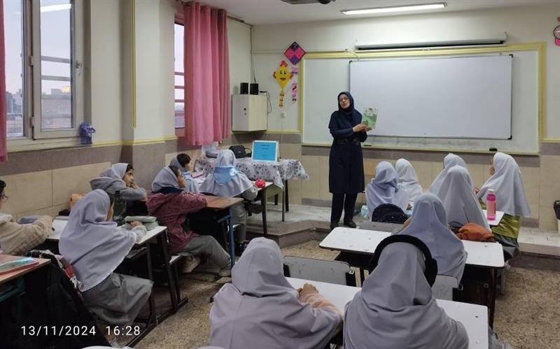 جمع خوانی در مدرسه